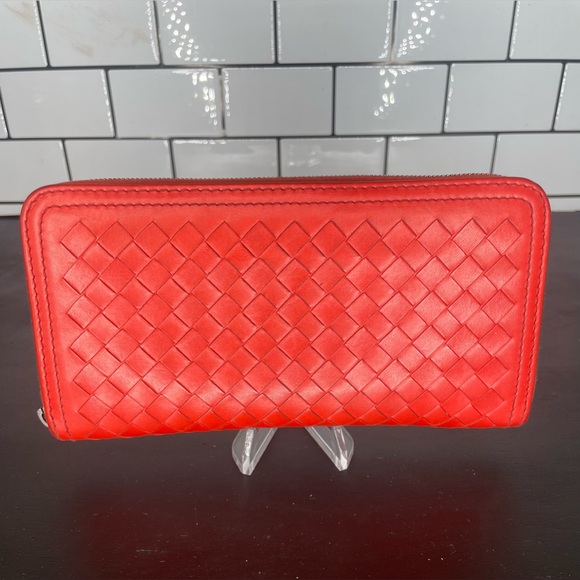 Authentic Bottega Veneta Intrecciato Zip Around Wallet Red - Picture 2 of 9